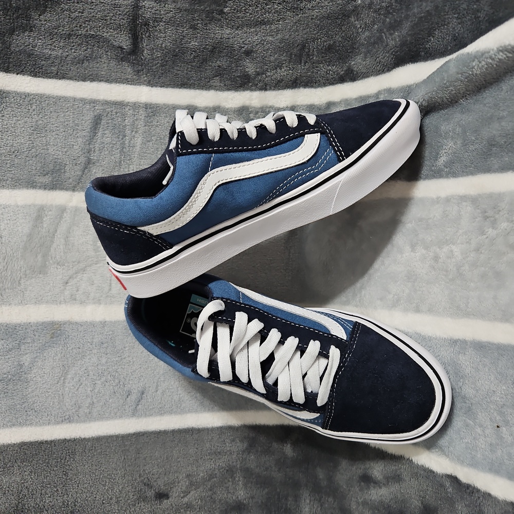 Vans  OLD SKOOL SKATE SHOE     Unisex